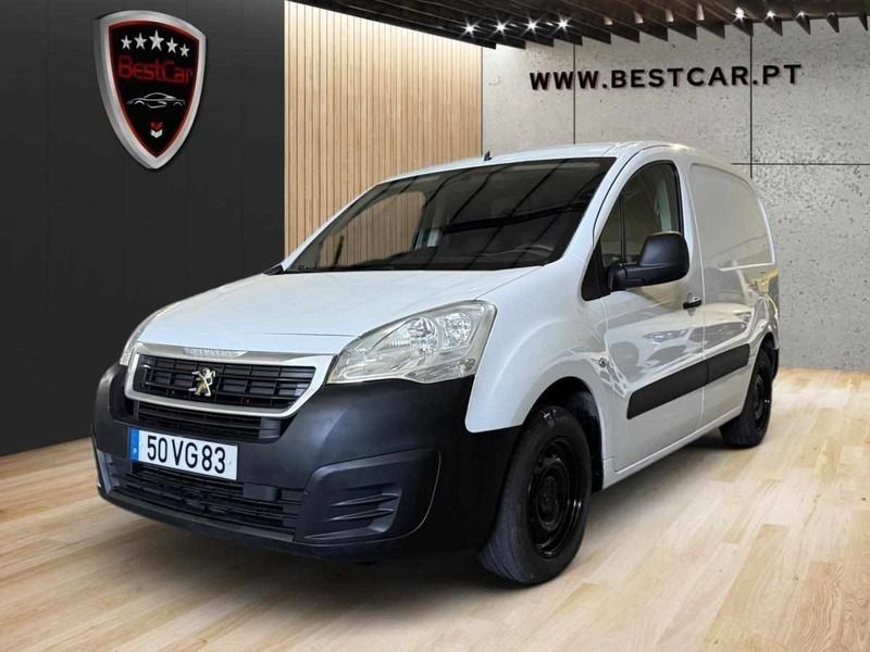 Branco Usado 2018 Peugeot Partner Monovolume | € 10.950 (Preço justo) - Imagem 1/4
