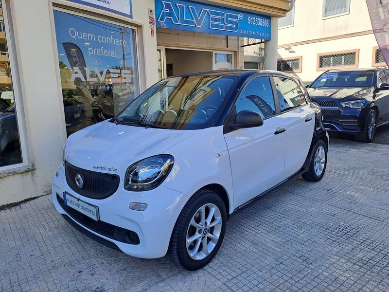 Branco Usado 2017 Smart ForFour Electric Drive Passion | € 10.980 (Preço justo) - Imagem 1/4