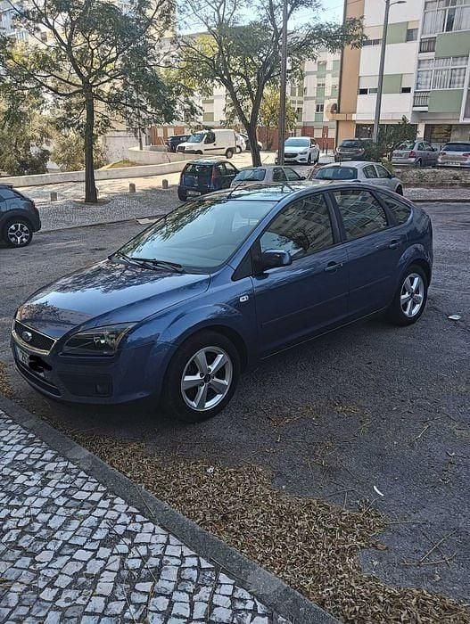 Usado 2005 Ford Focus Sedan | € 2.350 (Preço justo) - Imagem 1/4
