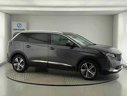 Cinza Usado 2024 Peugeot 5008 Allure Monovolume | € 33.990 (Bom preço)
