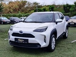 Branco Usado 2024 Toyota Yaris Cross Plus SUV | € 27.499