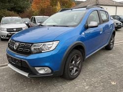Azul Usado 2017 Dacia Sandero Stepway Citadino | € 9.990 (Preço justo)
