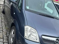 Cinzento Usado 2008 Opel Meriva Monovolume | € 3.999