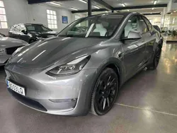 Cinzento Usado 2024 Tesla Model Y SUV | € 47.490 (Caro)