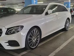 Usado 2017 Mercedes E220 AMG Sedan | € 28.500
