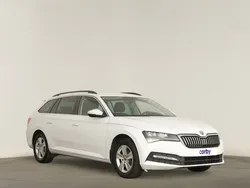 Branco Usado 2023 Skoda Superb Ambition Carrinha | € 30.490 (Preço justo)