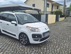 Branco Usado 2011 Citroën C3 Picasso Exclusive Monovolume | € 6.990