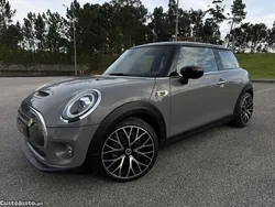 Cinza Usado 2021 Mini Cooper S Citadino | € 23.980