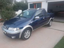 Azul Usado 2005 Fiat Strada Pickup | € 6.800