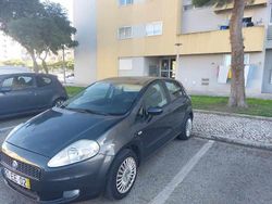 Cinzento Usado 2007 Fiat Punto Citadino | € 3.750 (Preço justo)