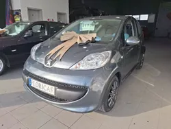 Cinza Usado 2008 Peugeot 107 Active Citadino | € 4.500 (Preço justo)