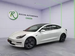 Branco Usado 2021 Tesla Model 3 Standard Range Plus Sedan | € 26.999 (Preço justo)