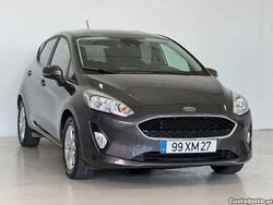 Cinza Usado 2019 Ford Fiesta Titanium Citadino | € 11.450 (Preço justo)