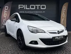Branco Usado 2012 Opel Astra GTC Edition Coupé | € 11.990