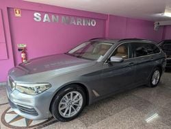 Azul Usado 2019 BMW 518 Luxury Line Carrinha | € 29.800