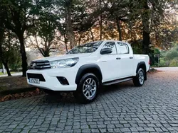 Branco Usado 2019 Toyota HiLux Pickup | € 33.750 (Preço elevado)
