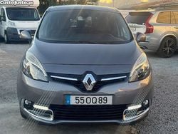 Cinza Usado 2014 Renault Grand Scénic III Monovolume | € 9.250 (Preço justo)