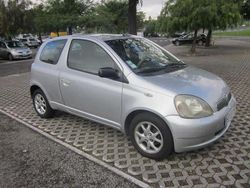Usado 2002 Toyota Yaris | € 2.450 (Bom preço)