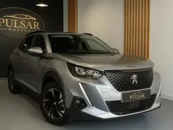 Cinzento Usado 2021 Peugeot 2008 Allure SUV | € 19.990 (Preço justo)