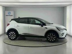 Branco Usado 2023 Renault Captur SUV | € 19.700 (Bom preço)