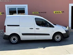 Branco Usado 2018 Peugeot Partner Monovolume | € 9.990 (Bom preço)