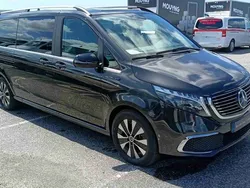Cinzento Usado 2021 Mercedes EQV300 Monovolume | € 65.990