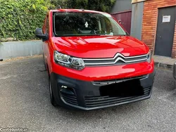 Vermelho Usado 2021 Citroën Berlingo Shine Monovolume | € 15.400 (Preço justo)