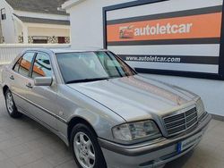 Cinzento Usado 1997 Mercedes C250 | € 5.900