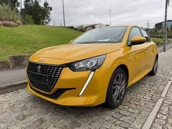 Amarelo Usado 2021 Peugeot 208 Allure Citadino | € 17.900 (Caro)