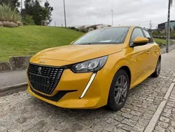 Amarelo Usado 2021 Peugeot 208 Allure Citadino | € 17.900 (Preço elevado)