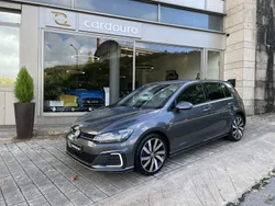 Cinzento preto Usado 2020 VW Golf VIII GTE | € 26.900 (Preço justo)