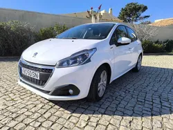 Usado 2018 Peugeot 208 Signature Sky Citadino | € 8.500 (Bom preço)