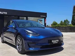 Azul Usado 2023 Tesla Model 3 Sedan | € 29.950 (Preço justo)