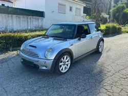 Cinzento (metalizado) Usado 2003 Mini Cooper S Coupé Coupé | € 9.000