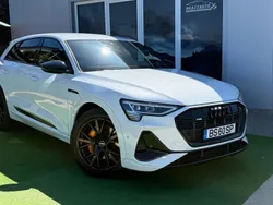 Branco Usado 2022 Audi Q4 e-tron Black Edition SUV | € 37.000
