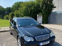 Preto Usado 2006 Mercedes C220 Avantgarde Sedan | € 4.500 (Preço justo)