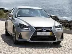 Usado 2018 Lexus IS300h Sedan | € 22.500