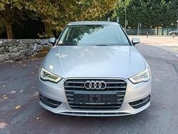 Branco Usado 2014 Audi A3 Sportback Performance Citadino | € 13.500 (Bom preço)
