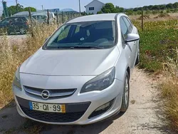 Usado 2013 Opel Astra Sedan | € 5.500 (Preço justo)
