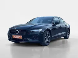 Preto Usado 2021 Volvo S60 R-Design Sedan | € 41.900