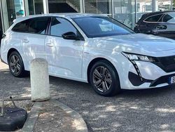 Branco Usado 2025 Peugeot 308 Style Carrinha | € 34.500 (Preço justo)