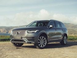 Cinzento Usado 2015 Volvo XC90 Inscription SUV | € 34.990 (Preço justo)