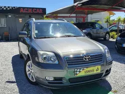 Cinza Usado 2003 Toyota Avensis Executive Carrinha | € 6.750