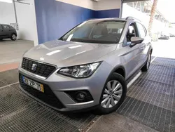 Cinzento Usado 2019 Seat Arona SUV | € 15.790 (Preço justo)