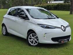 Branco Usado 2020 Renault Zoe Life Citadino | € 15.990 (Preço justo)