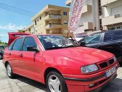 Vermelho Usado 1995 Seat Cordoba Sedan | € 1.365