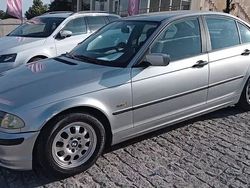 Cinza prata Usado 2000 BMW 320 Sedan | € 4.990 (Preço elevado)