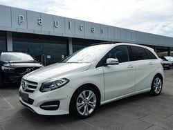 Branco Usado 2016 Mercedes B180 Style Monovolume | € 13.900 (Preço justo)