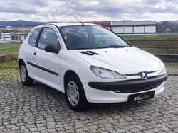 Branco Usado 2000 Peugeot 206 Citadino | € 1.950 (Preço justo)