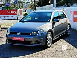 Cinzento Usado 2017 VW Golf VII Highline Citadino | € 13.000 (Preço justo)